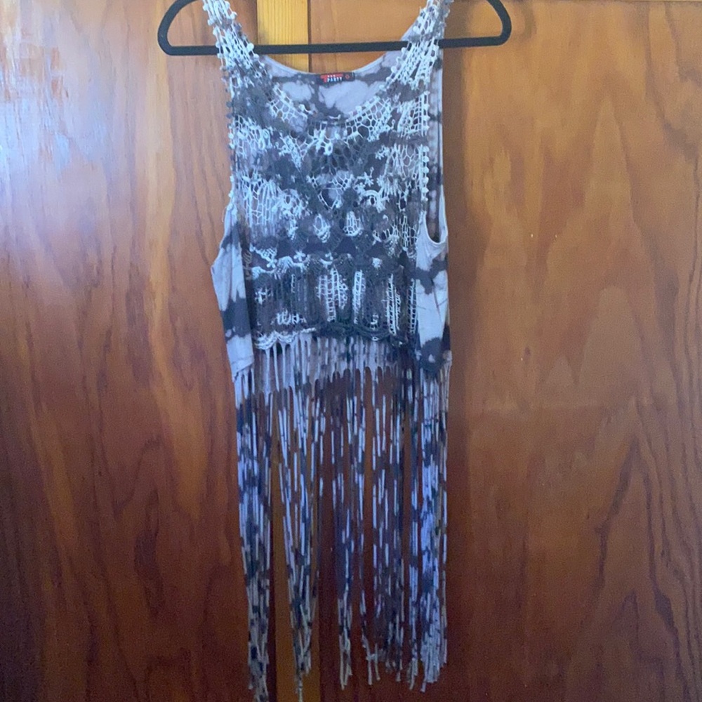 T Party tank